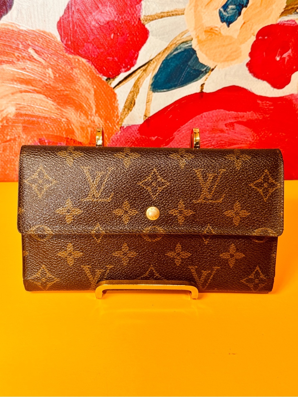 Louis Vuitton Monogram Brown trifold Wallet with Chain - Picture 14 of 15